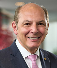 [MISSING IMAGE: ph_brunovdileo-4c.jpg]