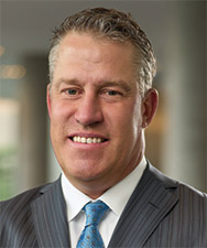 [MISSING IMAGE: ph_danielwfisher-4c.jpg]